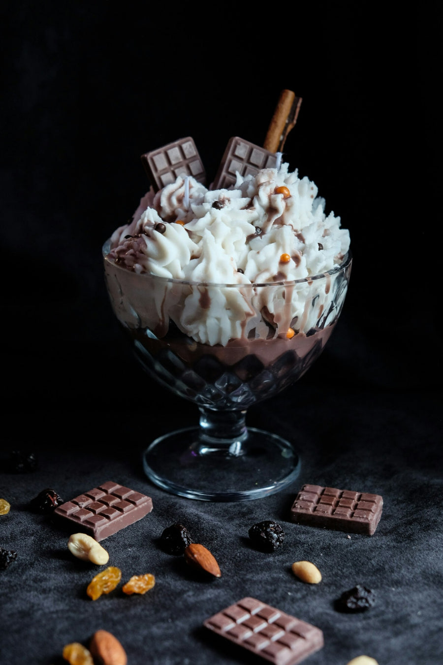 Vasitos de crema de cacao con rodajas de plátano